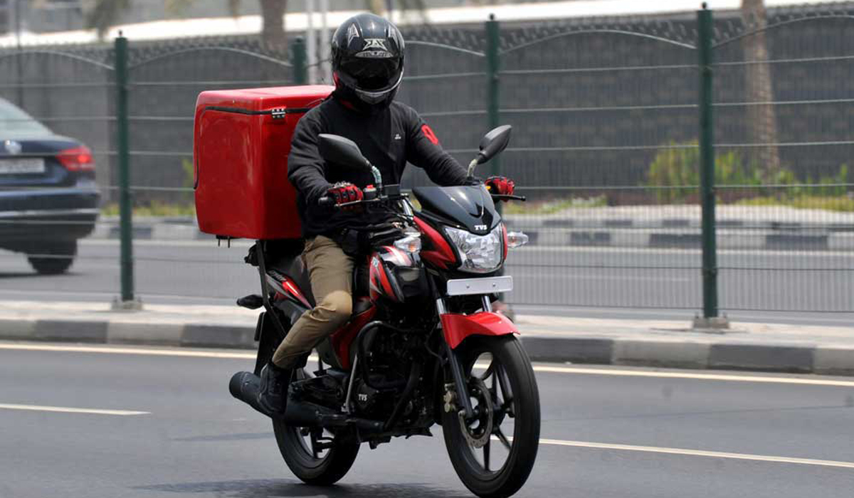Delivery rider